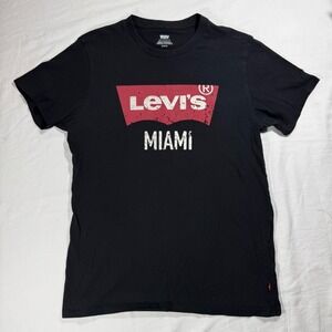 Levi's‎ Classic Women's Black Tee with Red Logo Size Small